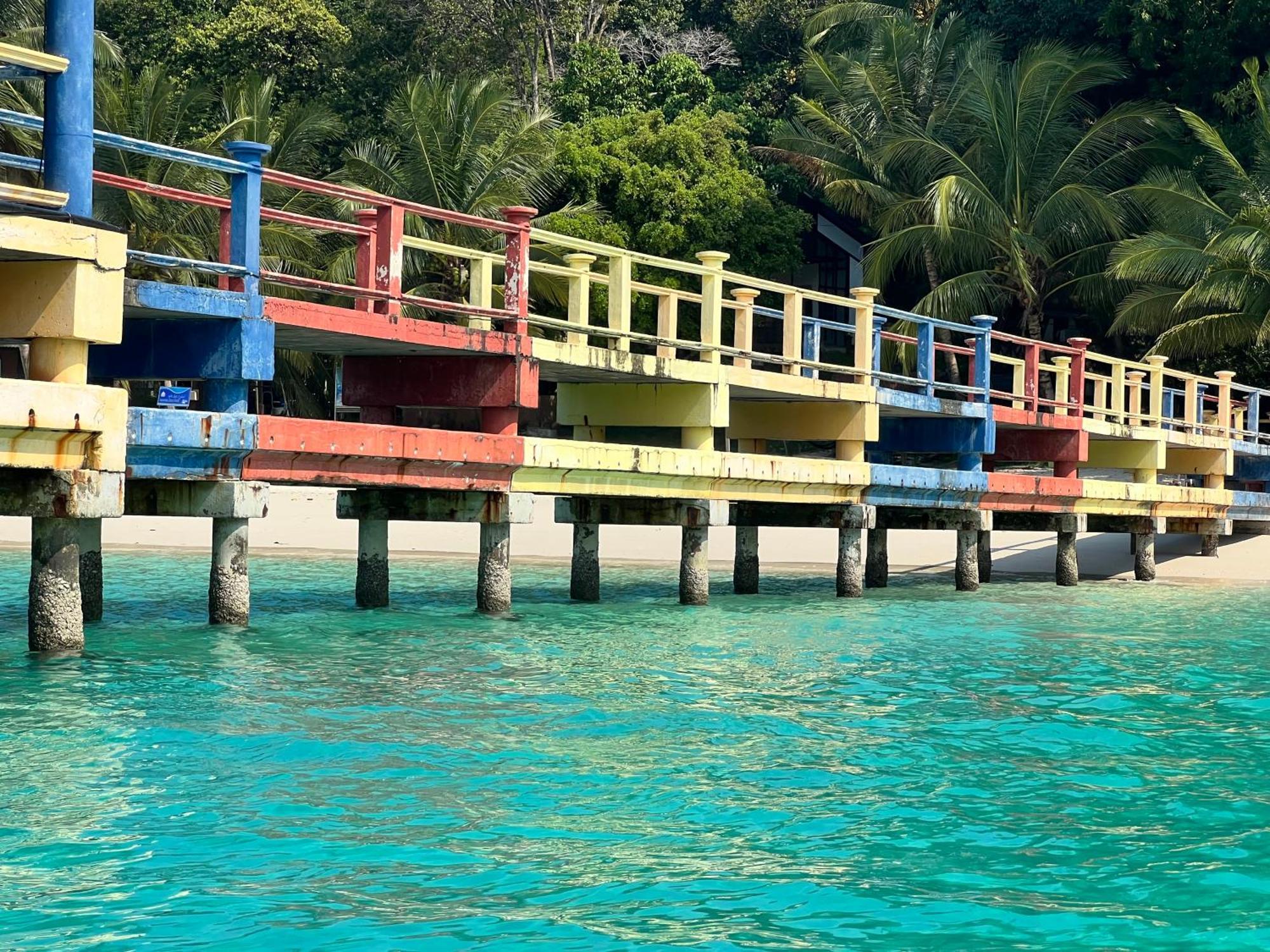 Perhentian Suria Hotel Kampong Pasir Petani Exterior foto